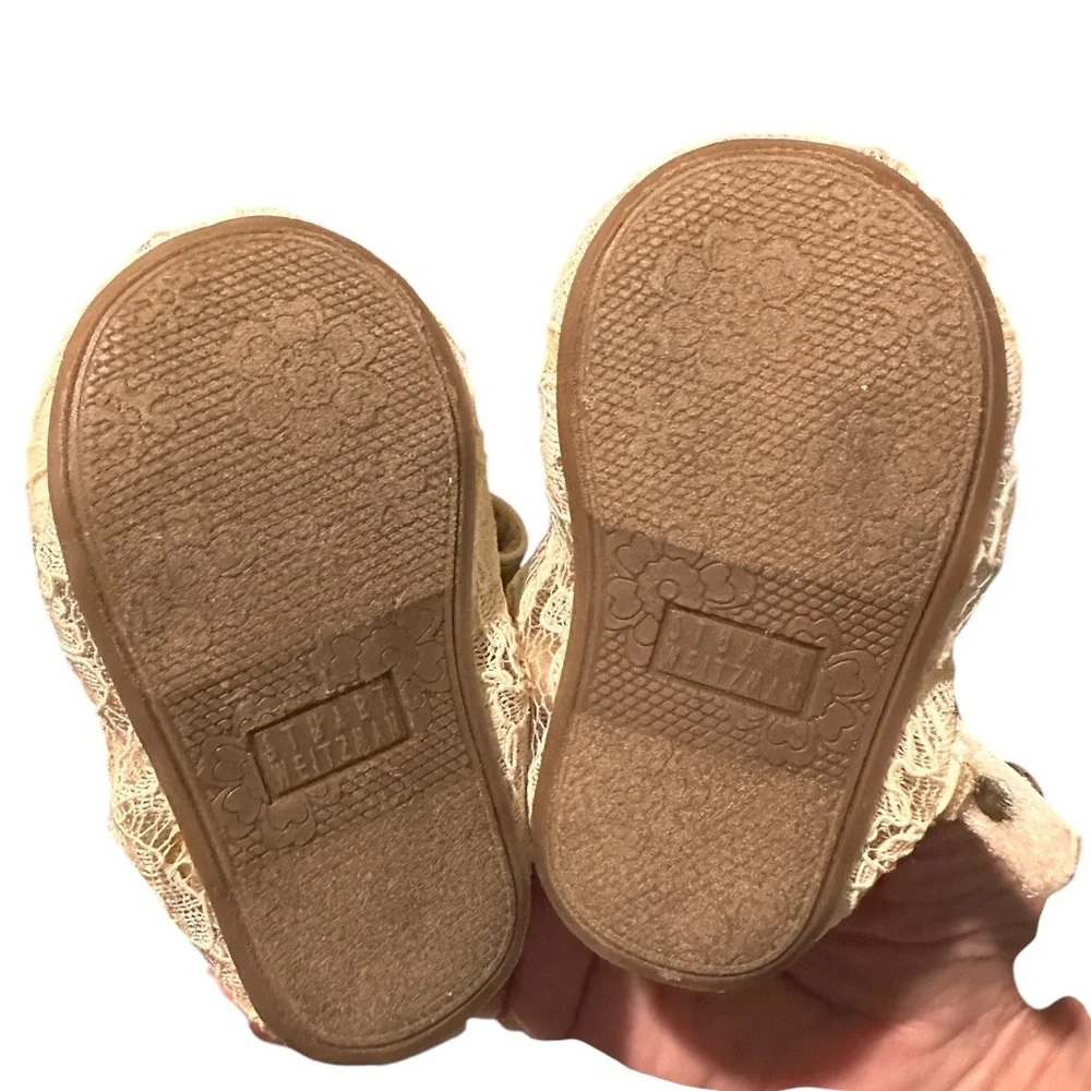 Stuart Weitzman 